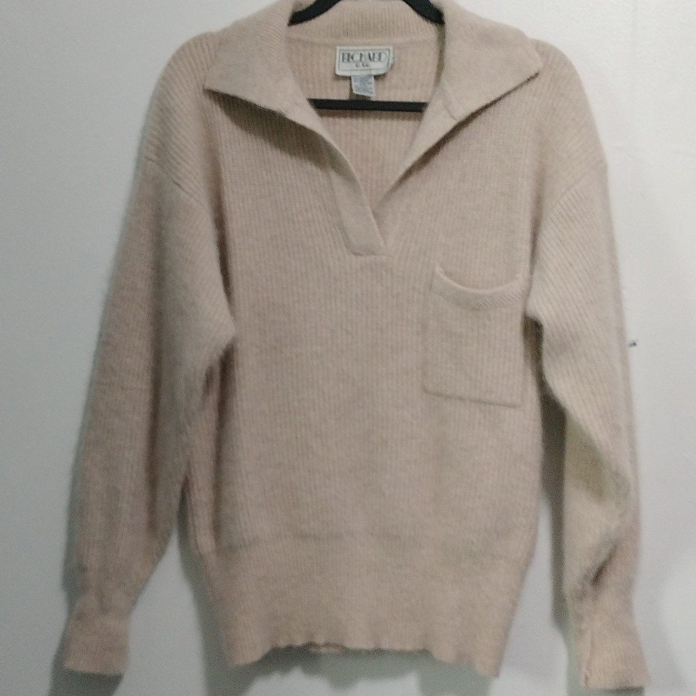 Richard & Co Lambswool sweater size M